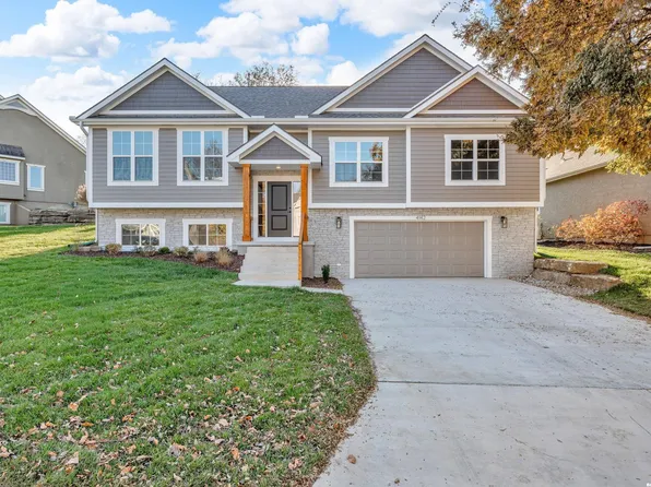 4142 Blackjack Oak Dr, Lawrence, KS 66047