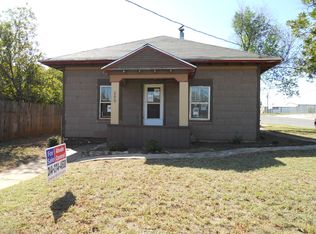 200 El Paso Ave, Sweetwater, TX 79556