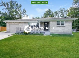 1712 Star Rest Dr, Louisville, KY 40272