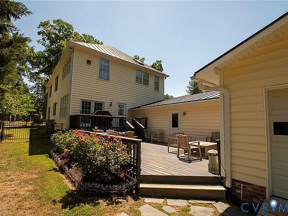 5th image of 710 College Ave