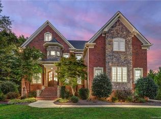 1633 Look Out Cir, Waxhaw, NC 28173