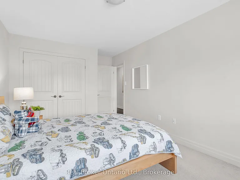 41 Samuel Dr — Photo 20