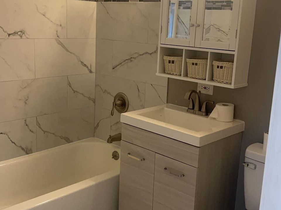 1st image of 1415 E 66th Pl APT 1