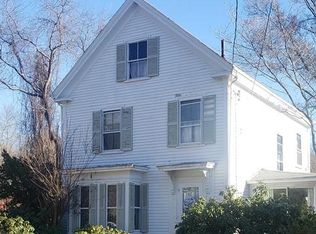 9 Rocky Hill Rd, Amesbury, MA 01913