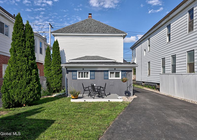 4th image of 1230 Chrisler Avenue
