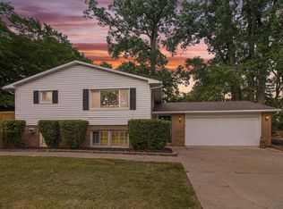 23245 Tulane Ave, Farmington Hills, MI 48336