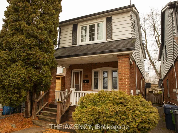 30 Falwyn Ave, Toronto, ON M6C 1K6