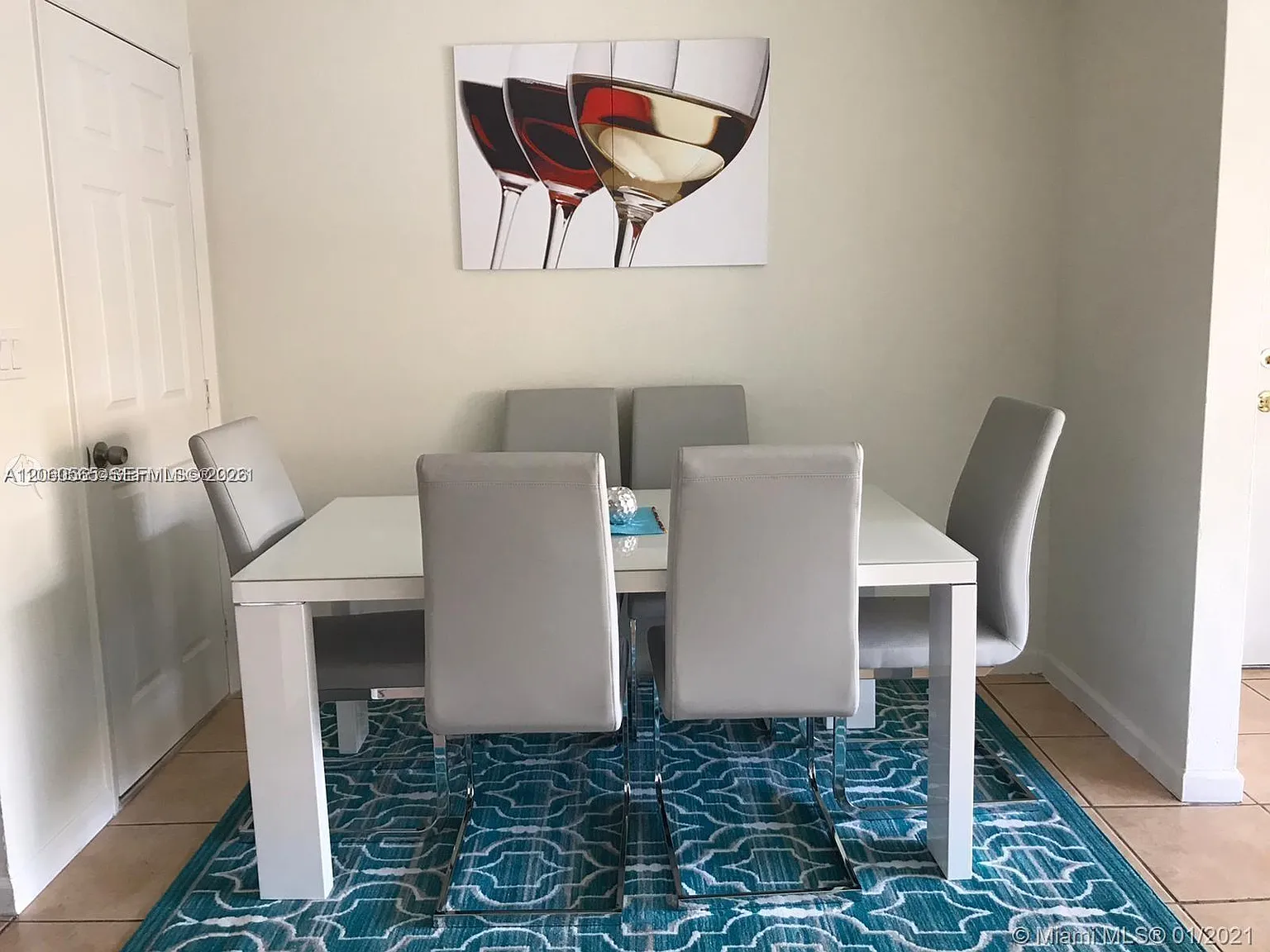 Doral Gardens Condo — Photo 2