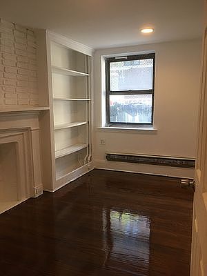 4th image of 345 S 1st St APT 1