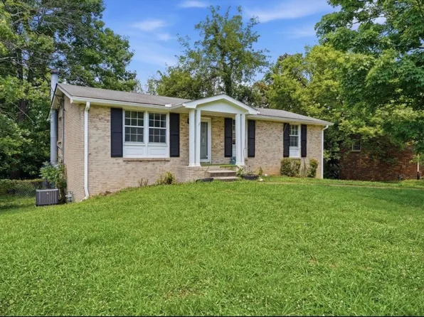 413 Clearwater Dr, Nashville, TN 37217