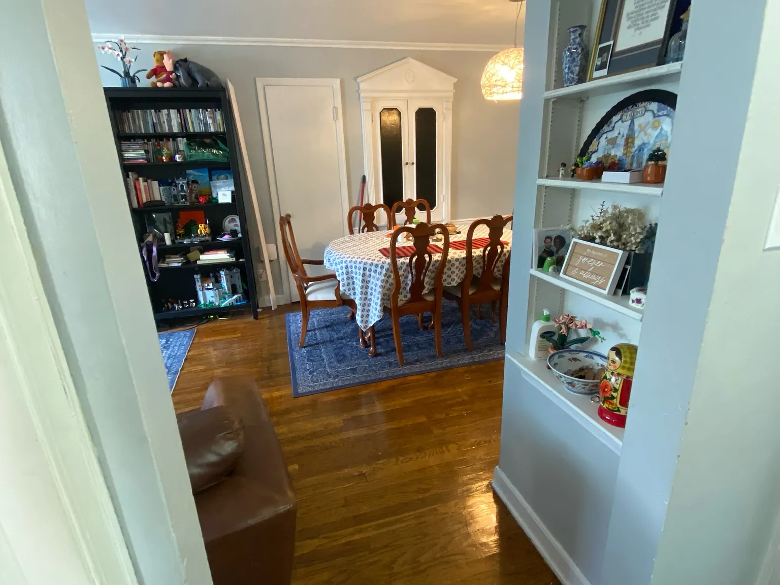2 bed, 1000 sqft, $1,420 — Photo 3