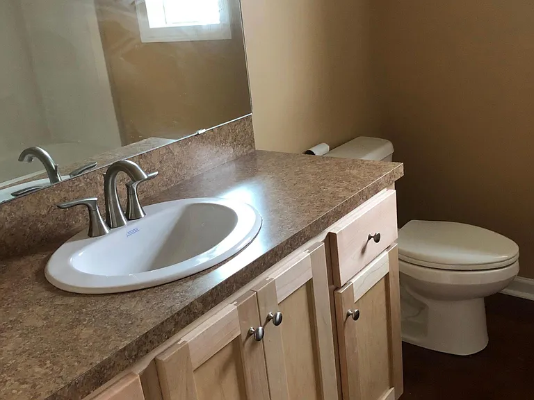 810 Saint Louis St — Photo 14