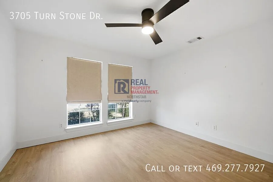 Building Photo - 3705 Turn Stone Dr