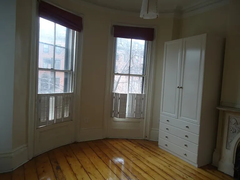 600 Tremont St #3 — Photo 5