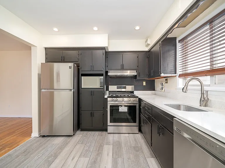 121 Ogden Ave #2 — Photo 2