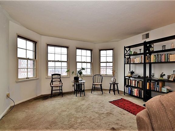 5th image of 13710 Shaker Blvd APT 804