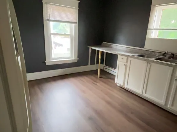 416 E Winter Ave #2, New Castle, PA 16105
