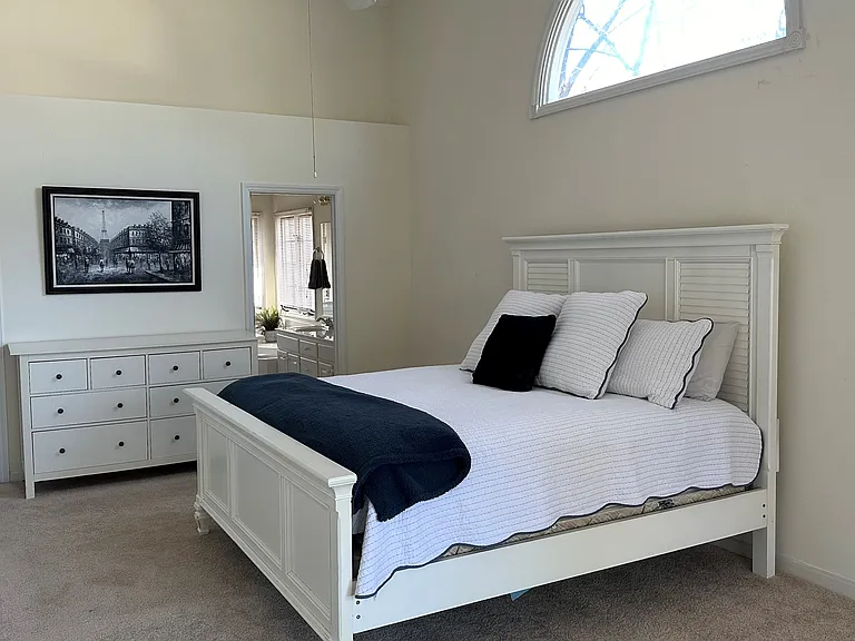 100 Hebride Ct — Photo 9