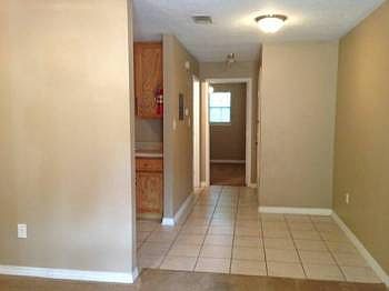 4th image of 811 Canal St APT 4