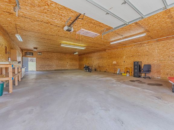 5th image of 8088 N Riverview Dr