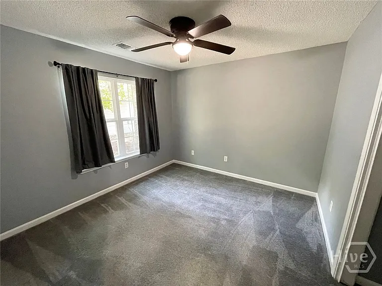 119 Mustang Dr — Photo 31