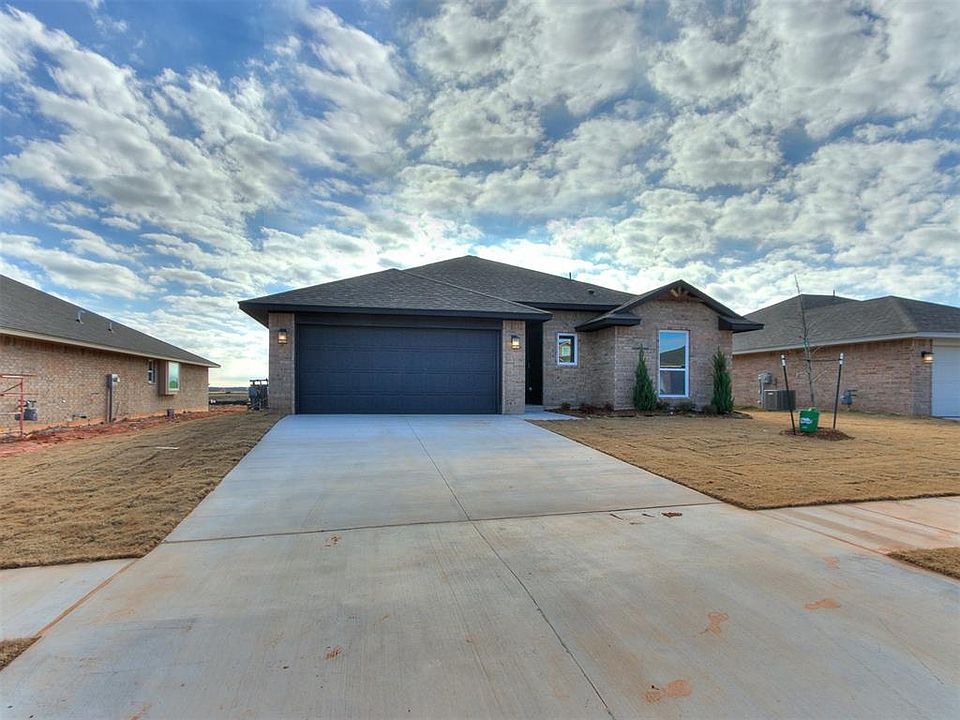 1st image of 4022 Lynford Ln