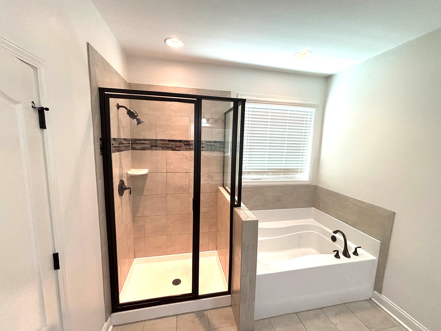 4 bed, 3150 sqft, $2,650 — Photo 4