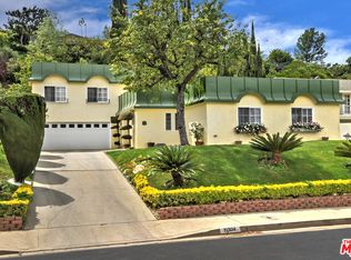 11304 Dona Lola Dr, Studio City, CA 91604
