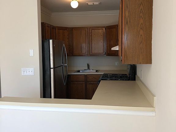 5th image of 16 Lake Ave APT 15