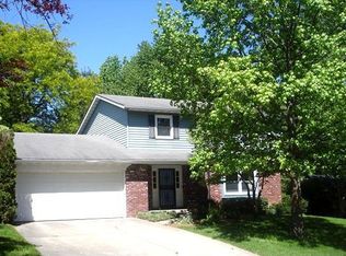 2426 S Shadow Grove Ct, Bloomington, IN 47401