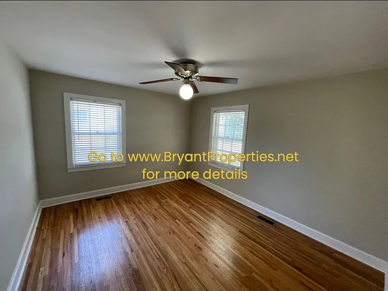 1511 McGavock Pike — Photo 5