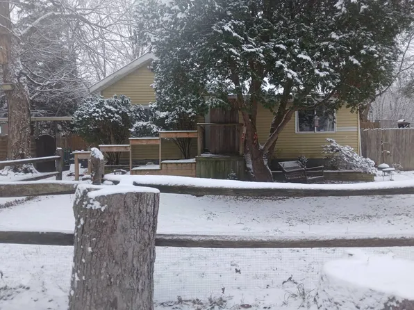 1707 E 73rd St, Indianapolis, IN 46240