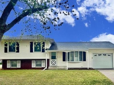 105 Greenbrier Rd, Waterloo, IA, 50703