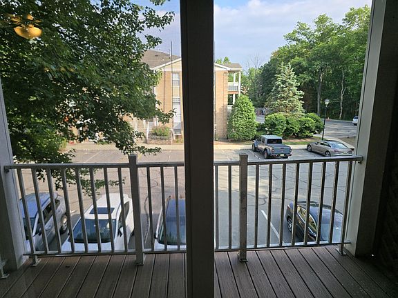 4th image of 119 Vista Dr