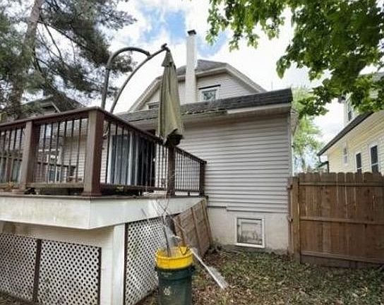 3rd image of 107 Laclede Ave