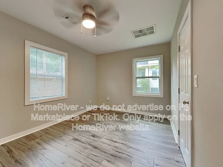 1915 Ham Dr — Photo 12