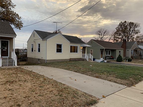 3rd image of 7540 Flora Ave