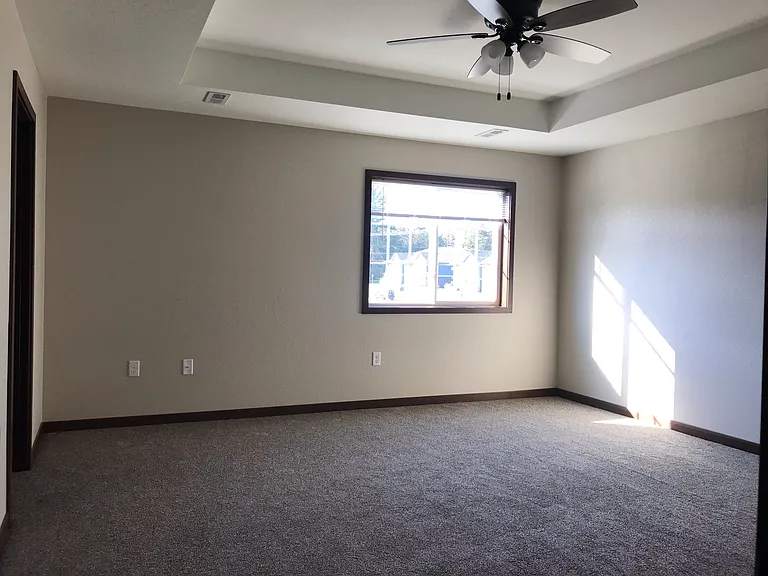Gateway Place Apartments — Photo 179