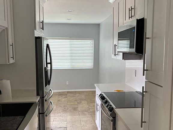 4th image of 1955 Tamarind Ave APT 20