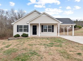 91 Helton Rd, Cleveland, GA 30528