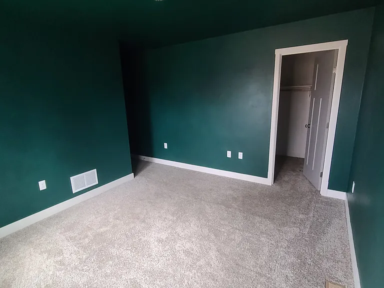 424 E Beaver Ave — Photo 12