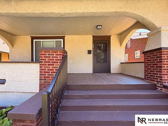 3rd image of 2875 Vane St