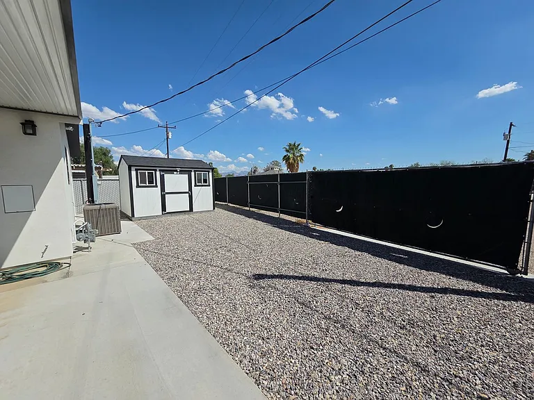 2382 Castle Rock Cir — Photo 26