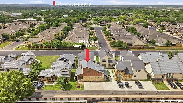 1694 Gruene Vineyard Xing — Photo 30