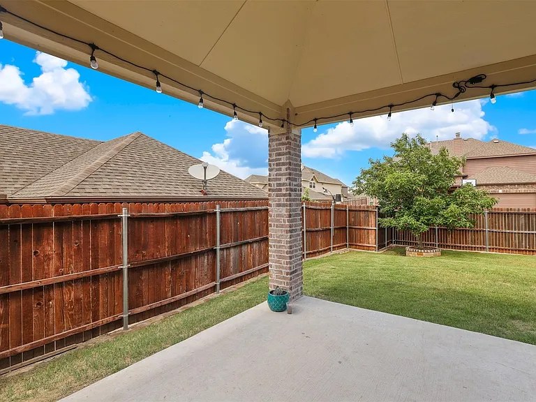 8110 Fenwick Ct — Photo 39