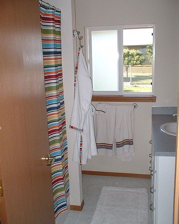 Upstairs Bath