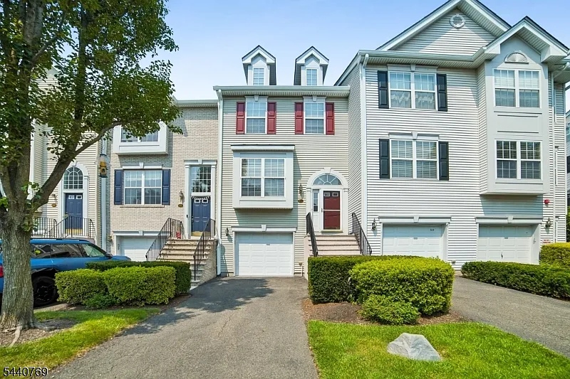533 Coventry Dr