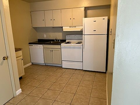 2nd image of 1160 Grand Terrace Dr APT 8