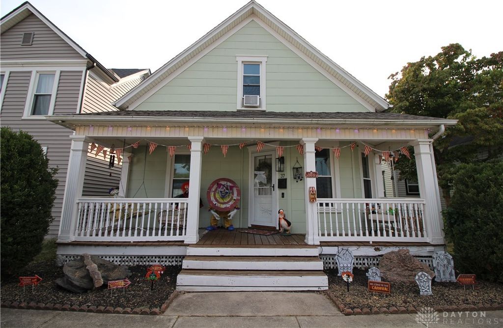 Real estate listing image