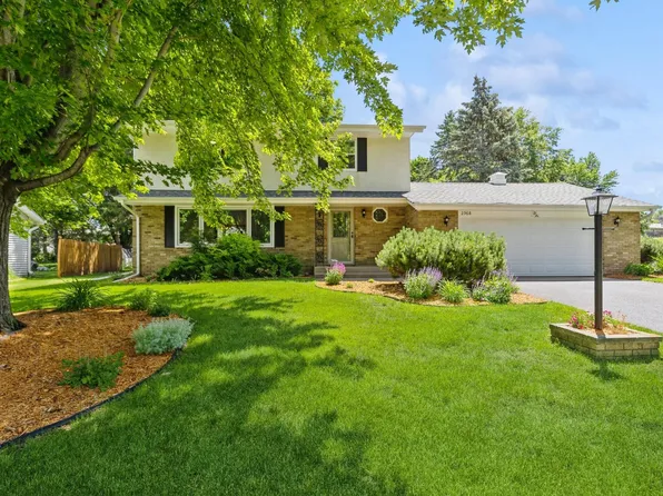 2968 Howard St N, Maplewood, MN 55109